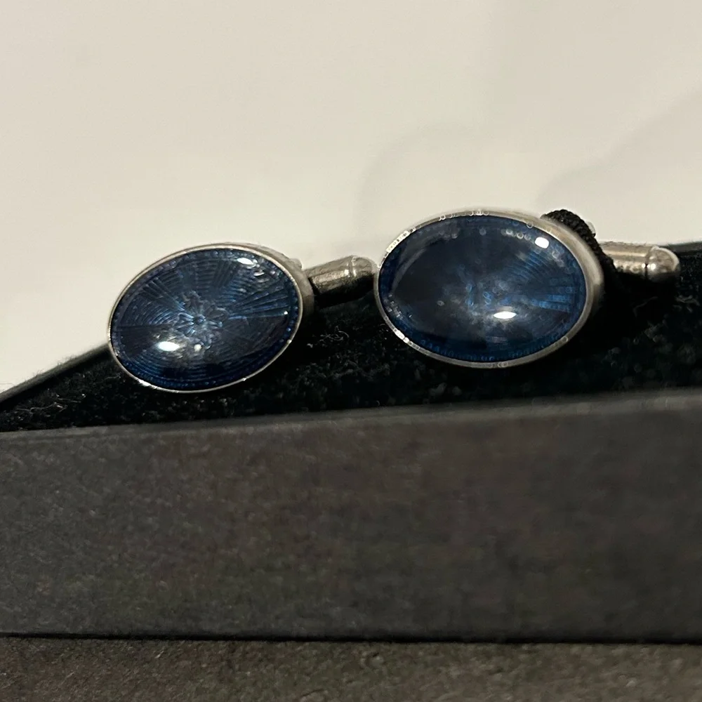 Banana Republic Silver Tone Polar Blue Domed Enamel Cuff Links - Picture 5 of 6